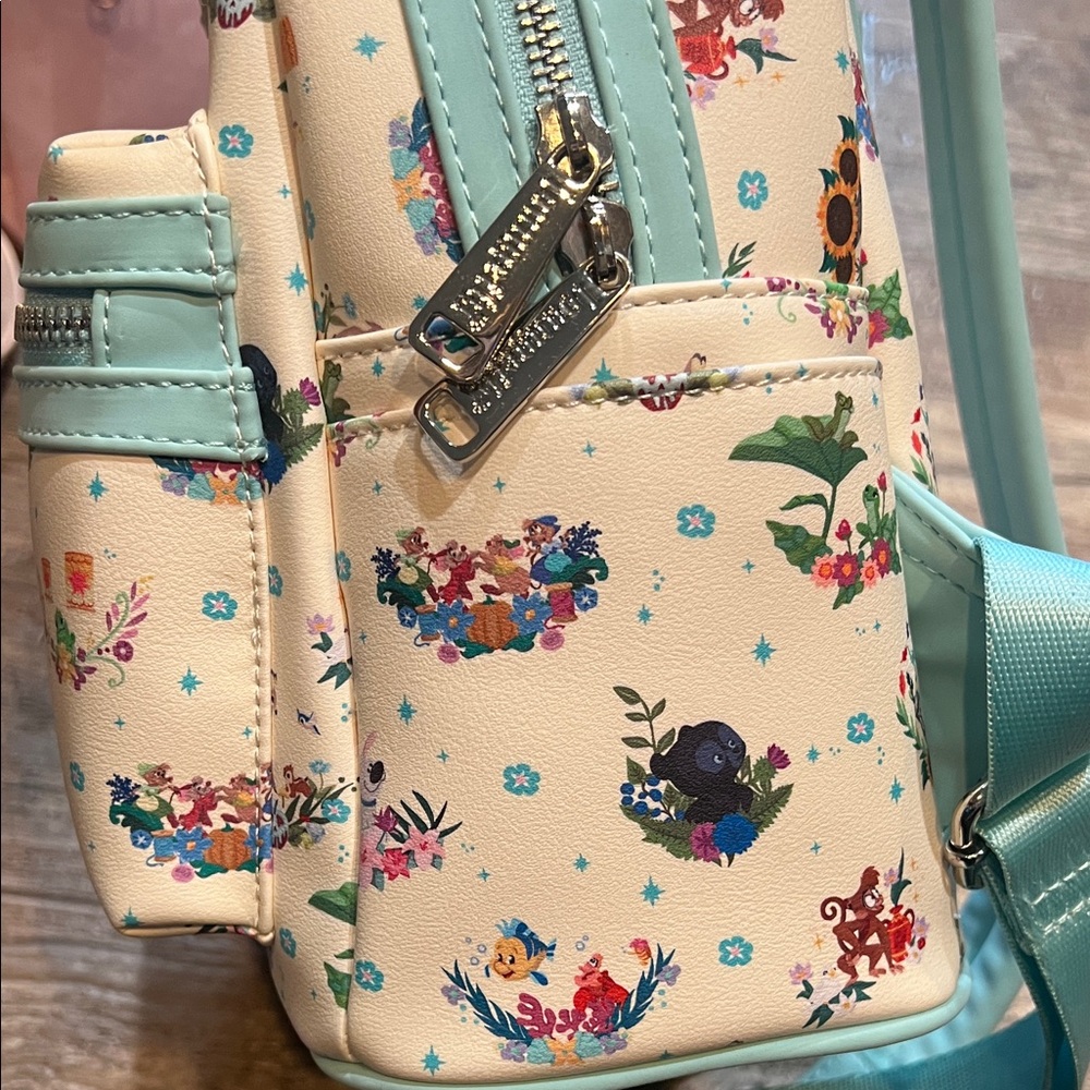 Disney loungefly characters - Picture 6 of 10